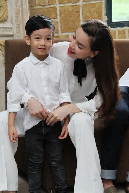 subeo-lan-dau-tinh-nghich-di-su-kien-cung-me--giadinhonline.vn 12