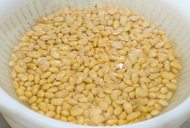 cach-lam-sua-dau-nanh-tai-nha-mat-lanh-bo-duong-giadinhonline.vn 1