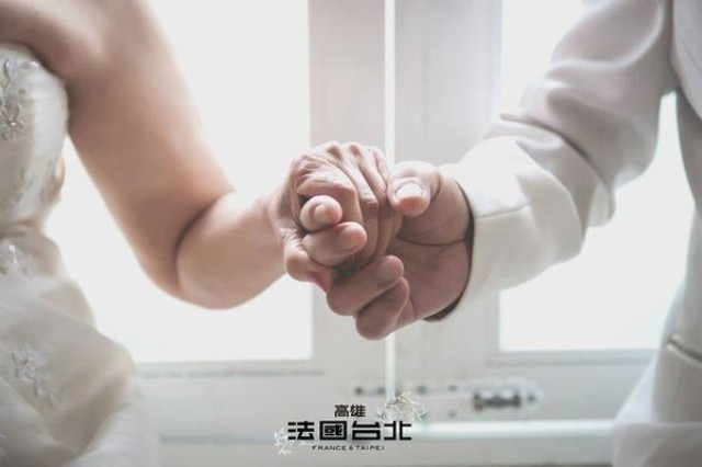 ngo-ngang-bo-anh-cuoi-cua-cap-vo-chong-gia--giadinhonline.vn 4