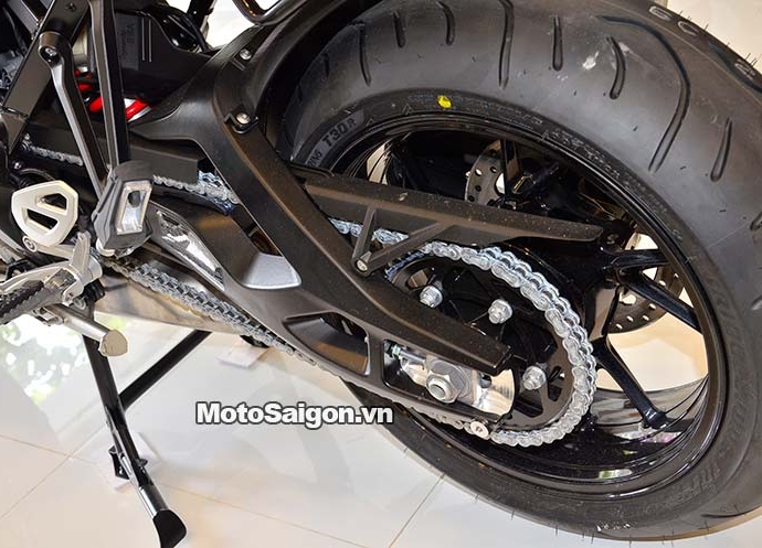 bmw-s1000xr-dau-tien-ve-viet-nam-co-gia-800-trieu-dong-giadinhonline.vn 3