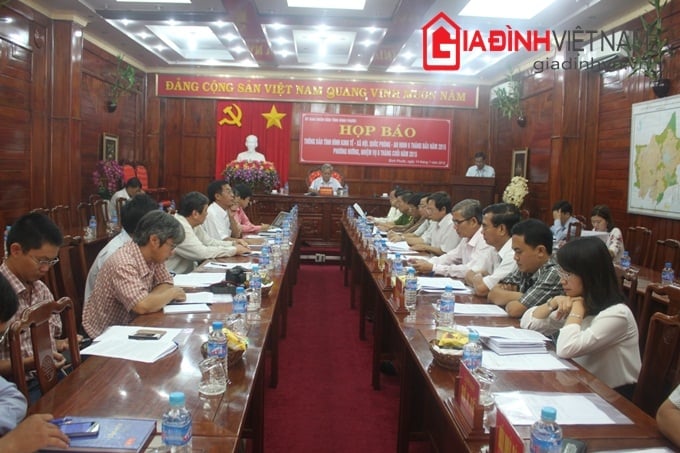 thong-tin-moi-ve-vu-xai-bang-gia-van-leo-thang-lam-chu-tich-ubnd-thi-xa-giadinhonline.vn 1