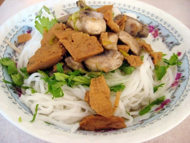 pho-chay-ngot-thanh-cho-ngay-dau-thang-giadinhonline.vn 3