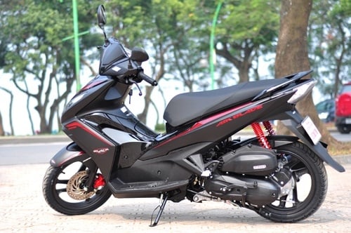 xe-air-blade-lead-dung-xang-a92-hay-95-moi-dung-giadinhonline.vn 1