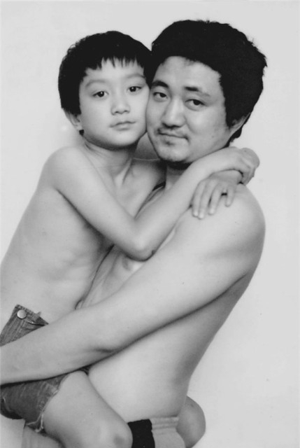 bo-anh-ve-tinh-cha-con-chup-trong-28-nam-gay-xuc-dong--giadinhonline.vn 6