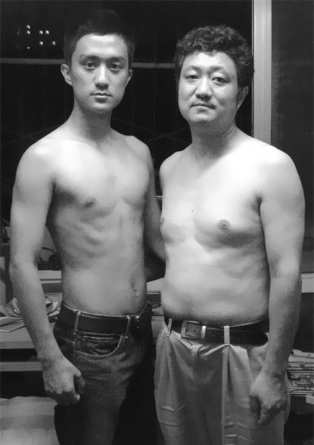 bo-anh-ve-tinh-cha-con-chup-trong-28-nam-gay-xuc-dong--giadinhonline.vn 10