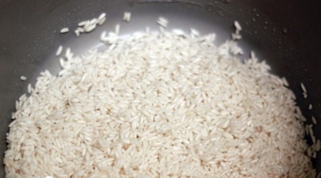 cach-nau-xoi-lac-thom-deo-bang-noi-com-dien--giadinhonline.vn 2
