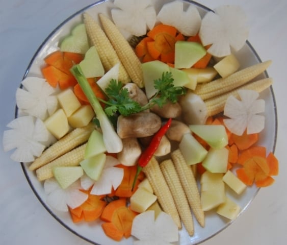 canh-chay-thap-cam-ngon-ngot-cho-mam-co-ram-thang-7-giadinhonline.vn 1