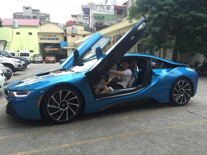 Đại gia Đà Nẵng bán siêu xe BMW i8 giá 39 tỷ đồng  Baoxehoi