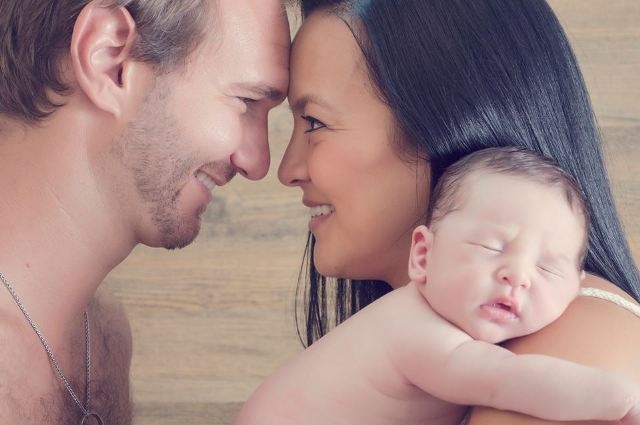 nick-vujicic-khoe-anh-con-trai-day-thang--giadinhonline.vn 4