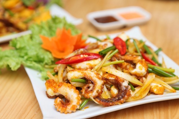 hit-ha-mon-ngon-cung-lau-nuong-ngoi-viet-giadinhonline.vn 2