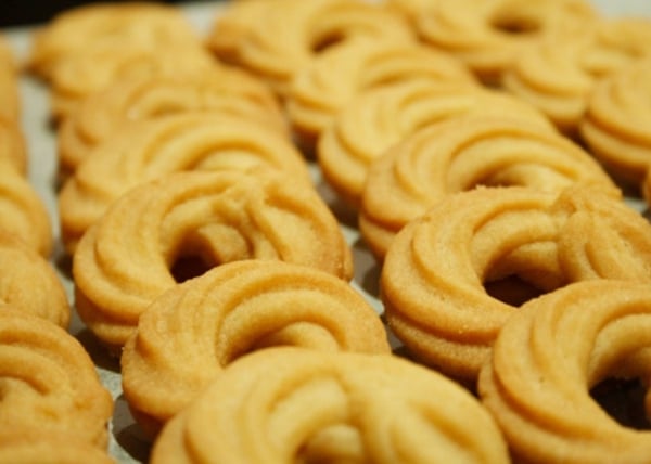cach-lam-banh-quy-bo-gion-thom-cuc-don-gian-giadinhonline.vn 2