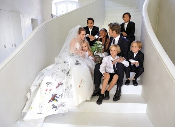 gia-dinh-angelina-jolie-brad-pitt-cung-xuat-hien-tren-tap-chi-giadinhonline.vn 4