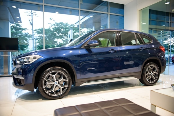 hinh-anh-thuc-te-gia-ban-bmw-x1-2016-vua-ve-viet-nam-giadinhonline.vn 2