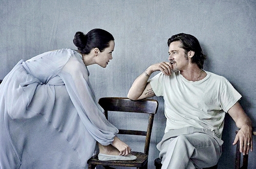 vo-chong-brad-pitt-len-tieng-ve-tin-don-tan-vo-giadinhonline.vn 4