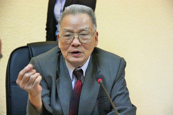 vi-sao-dh-kinh-doanh-va-cong-nghẹ-duoc-cho-mo-nganh-y-duọc-khi-da-bi-cam-giadinhonline.vn 1