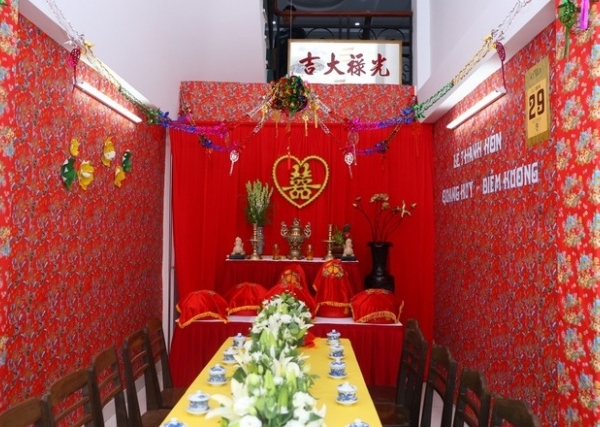 áo-dai-cuoi-thap-nien-90-trong-le-thanh-hon-của-hoa-hau-diem-huong-giadinhonline.vn 5
