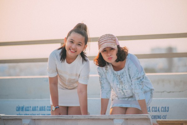 -ca-si-nhi-kim-ngoc-quotlot-xacquot-voi-mv-ba-ke-con-nghe-giadinhonline.vn 5