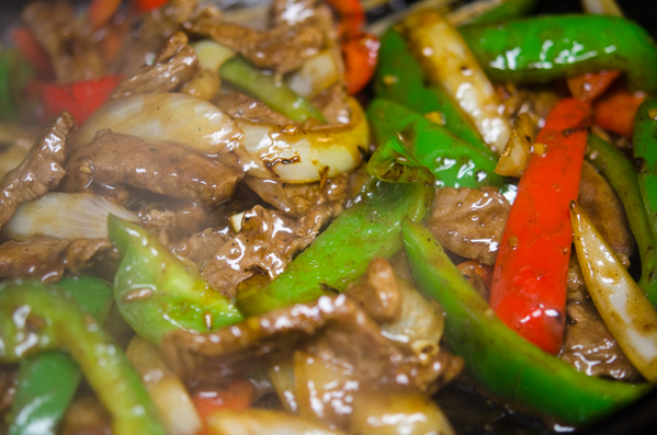 thit-bo-xao-ot-chuong-la-mieng-ngon-com-giadinhonline.vn 11