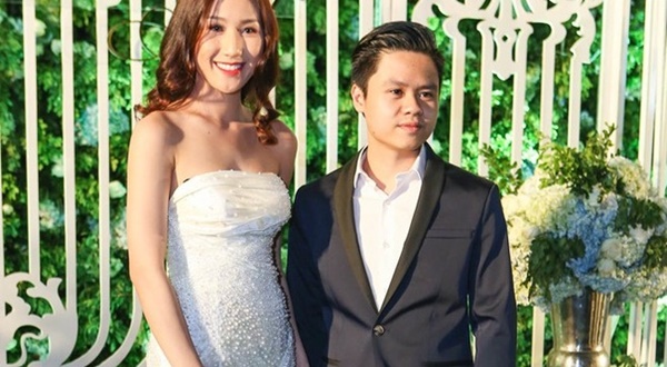 phan-thanh-tay-trong-tay-voi-gai-la-sau-khi-bi-midu-tu-hon-giadinhonline.vn 1