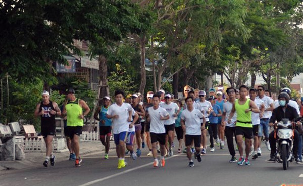 ironman-2016-gan-1200-vdv-tu-60-quoc-gia-do-bo-ve-da-nang-giadinhonline.vn 3