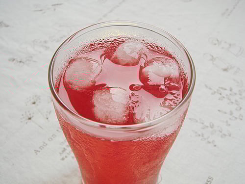 3-cach-ngam-ruọu-man-tai-nha-ngon-va-dung-cach-giadinhonline.vn 1
