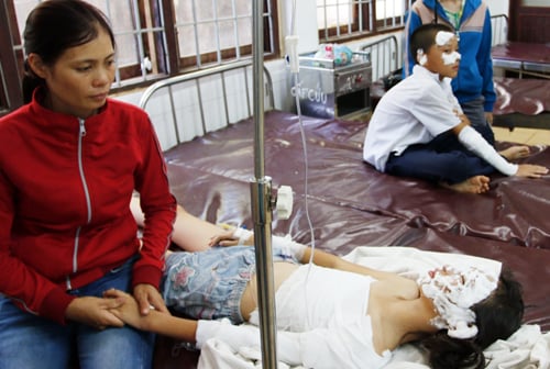 no-binh-gas-trong-gio-thuc-hanh-nhieu-hoc-sinh-bi-bong-nang-giadinhonline.vn 3