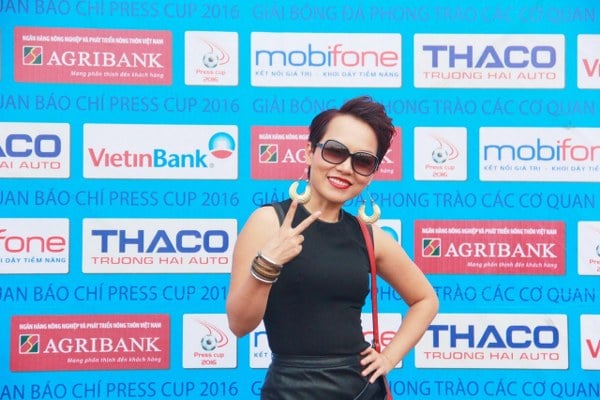 thai-thuy-linh-chay-het-minh-trong-khai-mac-press-cup-2016-tai-svd-my-dinh-giadinhonline.vn 1