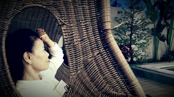 cuoc-song-gian-di-am-cung-cua-gia-dinh-ho-ngoc-ha-trong-biet-thu-trieu-do--giadinhonline.vn 8