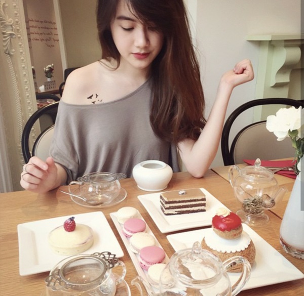 hotgirl-lao-goc-viet-dep-nhu-nu-than-gay-xon-xao-mang-xa-hoi-giadinhonline.vn 7