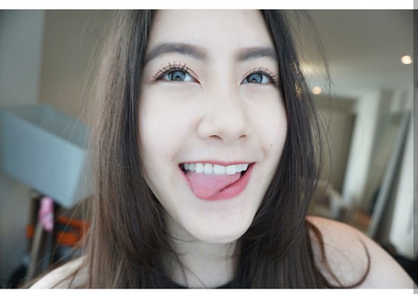 hotgirl-lao-goc-viet-dep-nhu-nu-than-gay-xon-xao-mang-xa-hoi-giadinhonline.vn 16