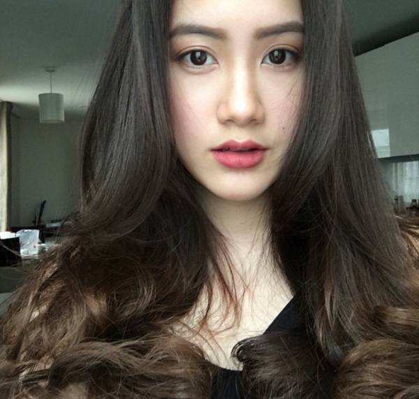 hotgirl-lao-goc-viet-dep-nhu-nu-than-gay-xon-xao-mang-xa-hoi-giadinhonline.vn 17