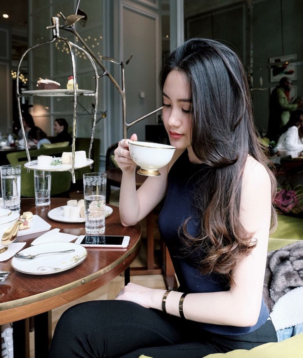 hotgirl-lao-goc-viet-dep-nhu-nu-than-gay-xon-xao-mang-xa-hoi-giadinhonline.vn 26
