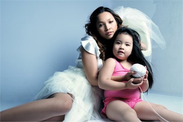 con-gai-hien-thuc-gay-‘choang’-vi-ve-dep-chuan-hotgirl-o-tuoi-14-giadinhonline.vn 1