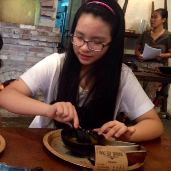 con-gai-hien-thuc-gay-‘choang’-vi-ve-dep-chuan-hotgirl-o-tuoi-14-giadinhonline.vn 4