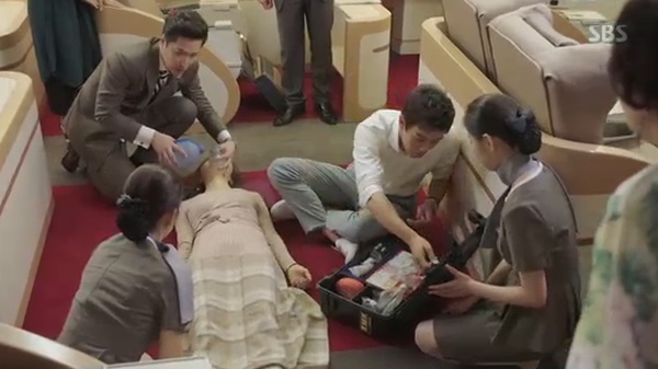park-shin-hye-dung-hinh-khi-kim-rae-won-buoc-ra-cuc-ngau-tu-truc-thang-giadinhonline.vn 4