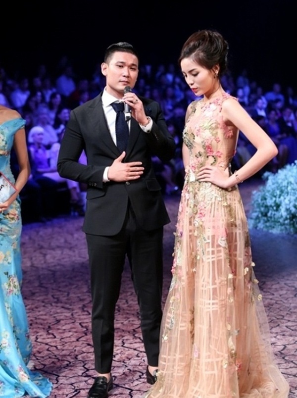 ban-trai-vui-ve-khoe-qua-cua-ky-duyen-sau-scandal-hoa-hau-phi-pheo-thuoc-la-giadinhonline.vn 3