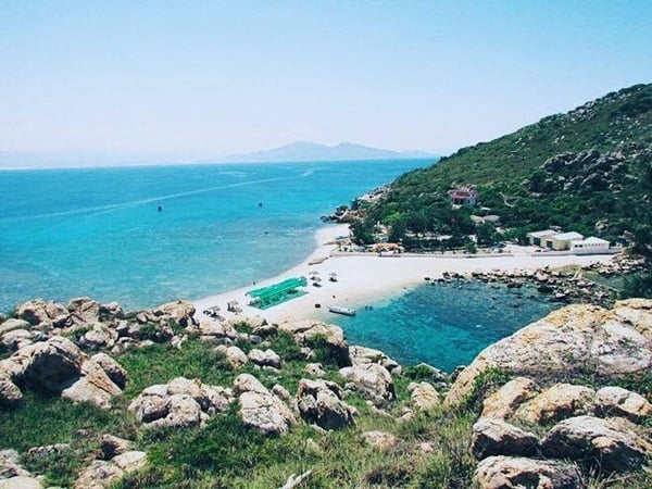 hon-dao-co-bai-tam-doi-dẹp-hang-dau-tai-nha-trang-giadinhonline.vn 2