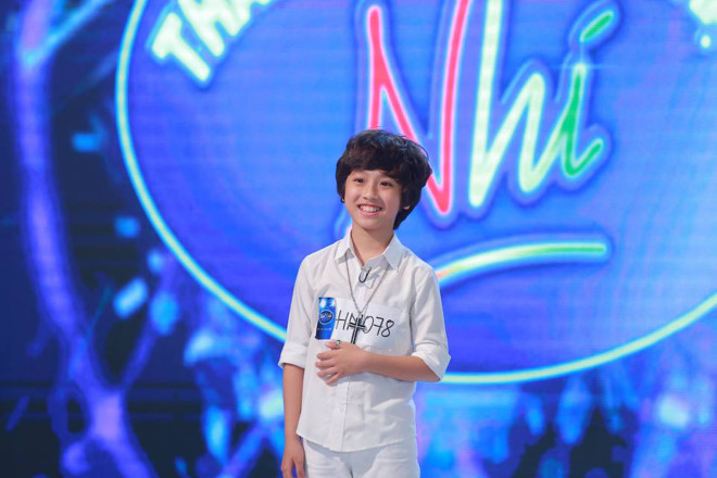 ngam-khoanh-khac-an-tuong-cua-quotsoai-caquot-dep-trai-hat-hay-vietnam-idol-kids-2016-giadinhonline.vn 1