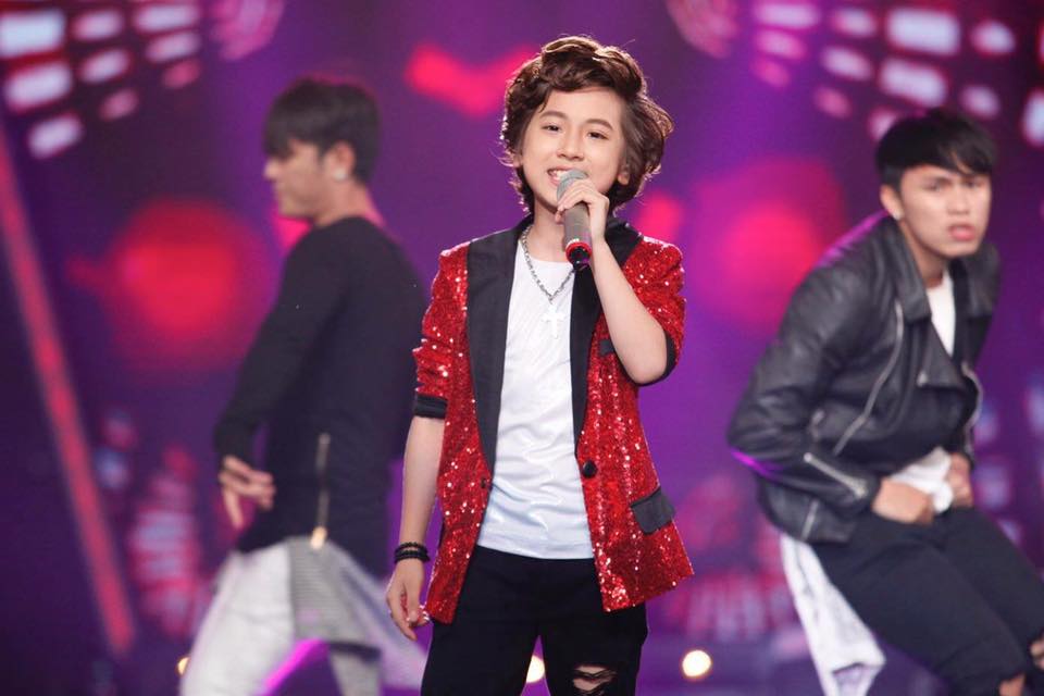 ngam-khoanh-khac-an-tuong-cua-quotsoai-caquot-dep-trai-hat-hay-vietnam-idol-kids-2016-giadinhonline.vn 3