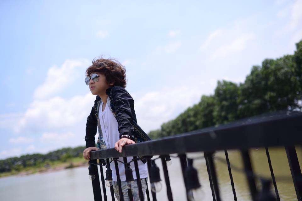 ngam-khoanh-khac-an-tuong-cua-quotsoai-caquot-dep-trai-hat-hay-vietnam-idol-kids-2016-giadinhonline.vn 8