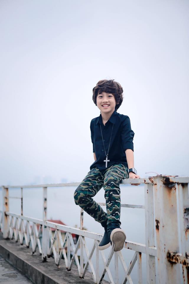 ngam-khoanh-khac-an-tuong-cua-quotsoai-caquot-dep-trai-hat-hay-vietnam-idol-kids-2016-giadinhonline.vn 13