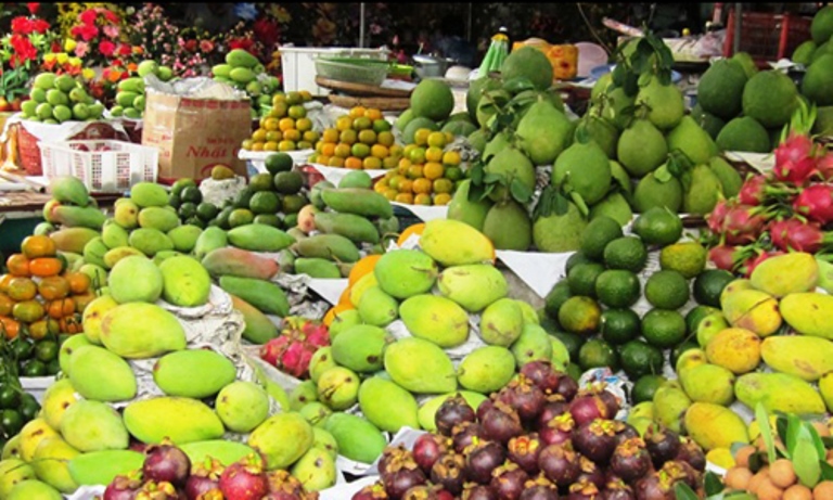 cach-nhan-biet-xoai-trung-quoc-gia-va-xoai-viet-nam-giadinhonline.vn 1