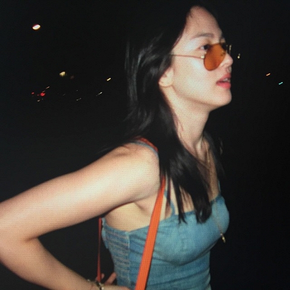 ve-dep-tu-nhien-tu-trung-nuoc-cua-song-hye-kyo-giadinhonline.vn 4