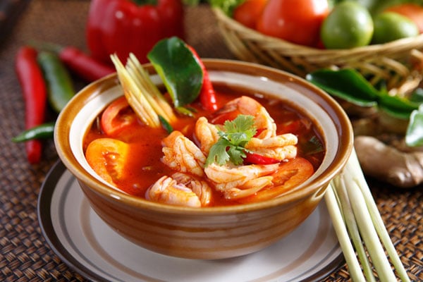 cach-lam-tom-yum-chua-cay-chuan-vi-thai--giadinhonline.vn 1