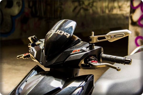 honda-click-125i-2016-phien-ban-do-do-den-huyen-bi-cua-biker-viet-giadinhonline.vn 3