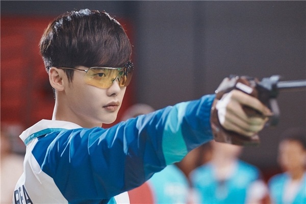 lee-jong-suk-va-nhung-vai-dien-khac-nguoi-giadinhonline.vn 8