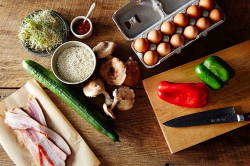com-tron-bibimbap-da-sac-da-vi-hap-dan-cua-nguoi-han-quoc-giadinhonline.vn 3