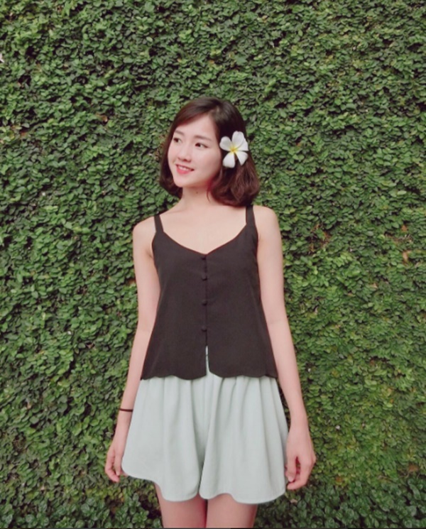 hotgirl-co-ve-dep-trong-nhu-giot-suong-mai-khuay-dao-cu-dan-mang-giadinhonline.vn 14