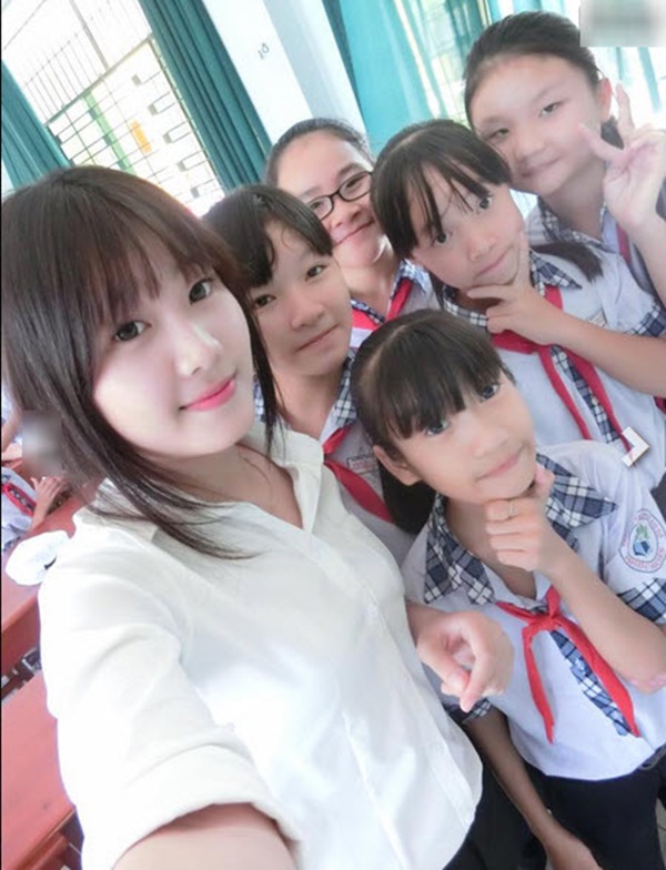 hoc-sinh-‘phat-hon’-vi-co-giao-vung-tau-dang-yeu-xinh-xan-nhu-hoc-sinh-cap-2-giadinhonline.vn 3