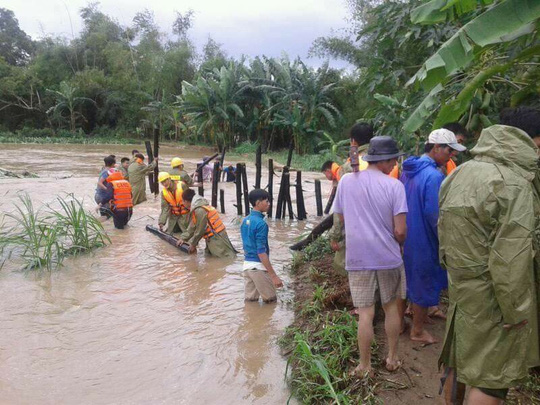 quang-nam-dan-khon-don-vi-7h-xa-lu-9h-nhan-tin-nhieu-noi-bi-co-lap-giadinhonline.vn 2